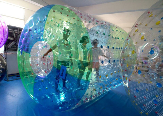 China Großes Explosions-Wasser parkt Kinderaufblasbaren Rollen-Ball mit 70cm Eingang fournisseur